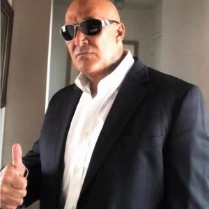 Meet your Posher, Charles